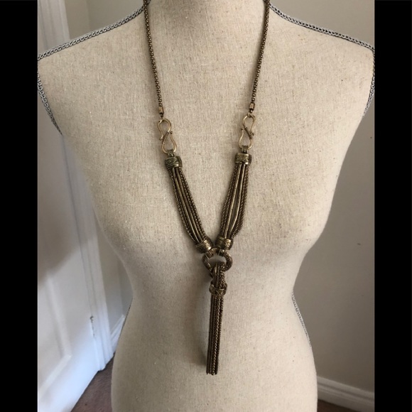 Jewelry - Bundle with other necklaces! Statement Necklace 😍